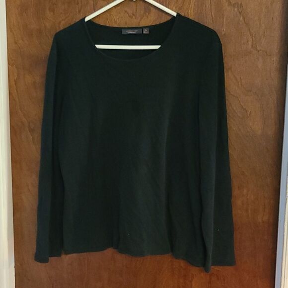 Amber Sun Essentials Tops - XL Amber Sun Essentials Black Long Sleeve Top